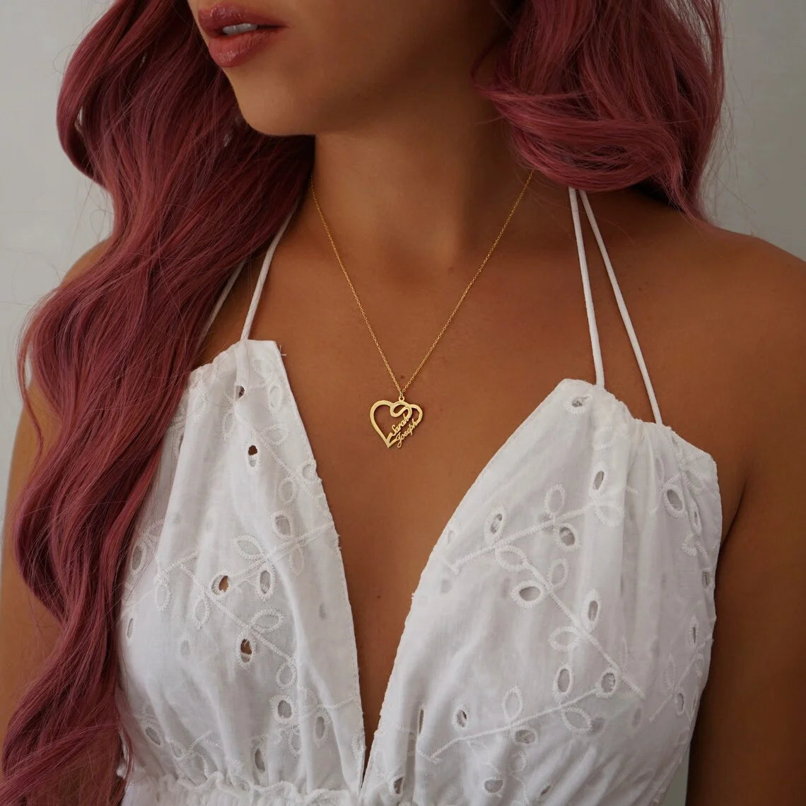 Collier Double Cœur avec Nom Personnalisé, Bijou en Or avec 2 Noms, Cadeau de Fiançailles