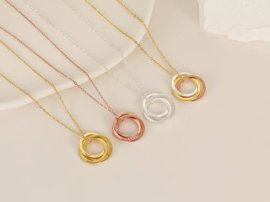 Collier circulaire imbriqué, gravure personnalisée, nom, Date, chiffre romain, bijoux de famille personnalisés, cadeau pour elle