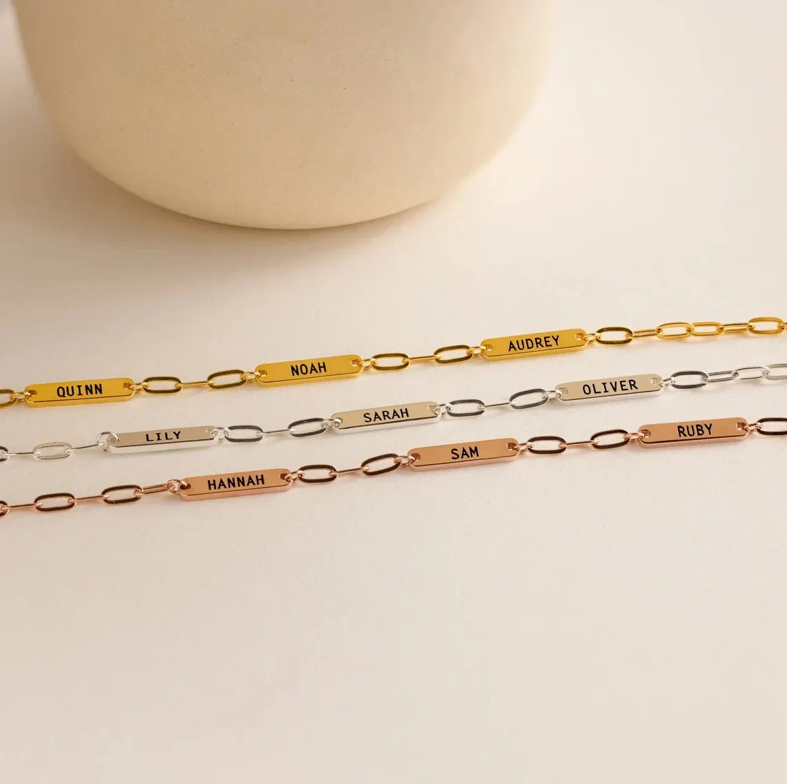 Collier avec barre personnalisable